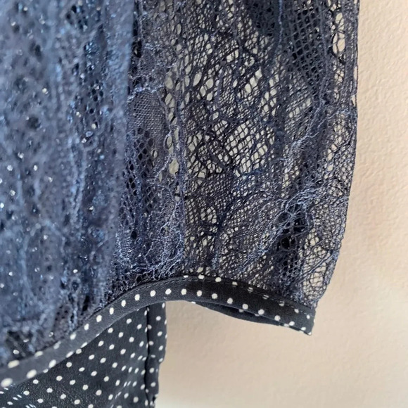 Ann Taylor Navy Microdot Popover Tunic Lace Woman’s Size Small Spring Top Preppy - Picture 5 of 10